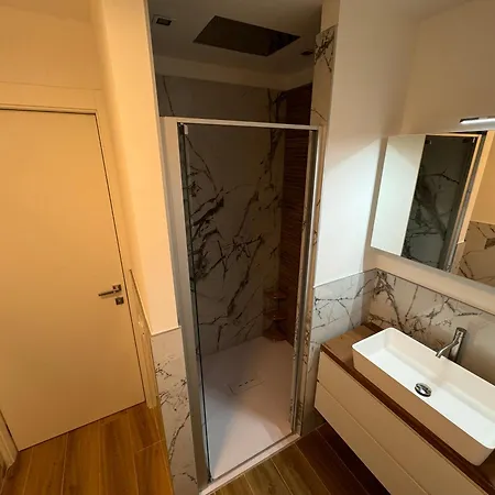 - Centro & Alpe Adria Bike - 102 Apartament *