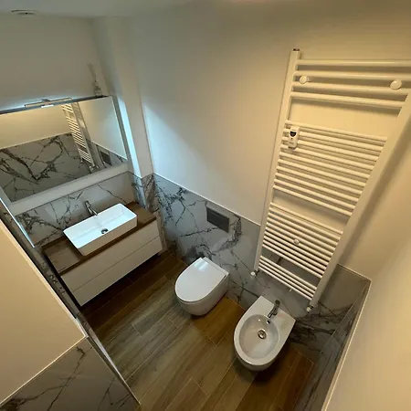 아파트 102 Centro 타르비시오