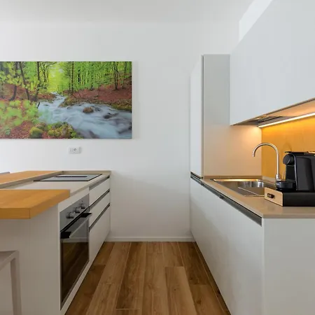 - Centro & Alpe Adria Bike - 102 Apartament *